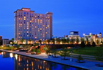 Hotels Nearby Guest Services Intrust Bank Arena Hyatt Regency Wichita